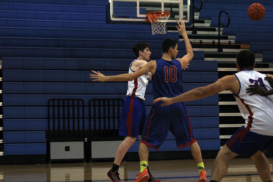 Sophomore JV player Alex Djukic (10) in practice before the game. The boys practiced at Leander before the game, but played it at Rouse.