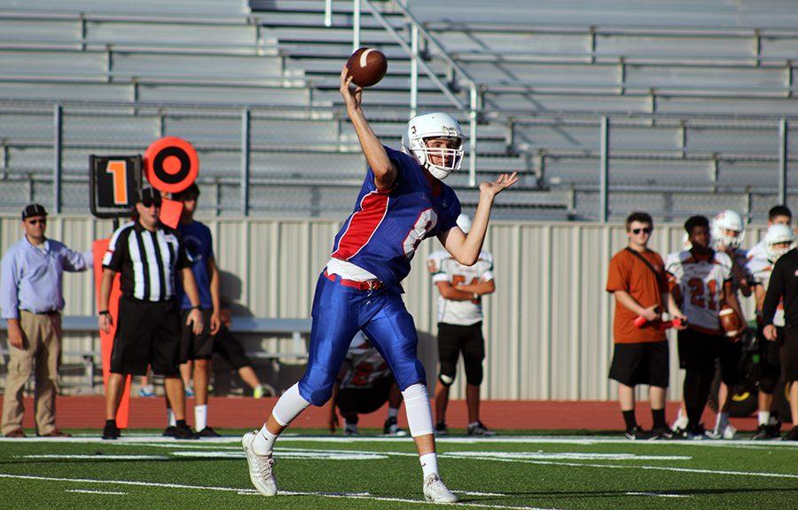 Will Loofe throws a pass to Cameron Allen. This was during the win against Westwood.