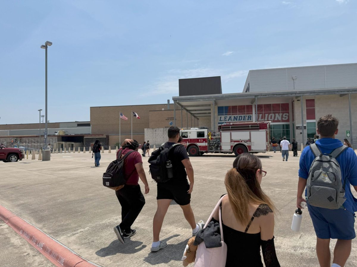Fire alarm evacuates students