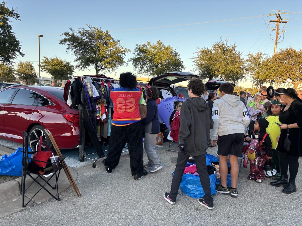Trunk-or-Treat begins