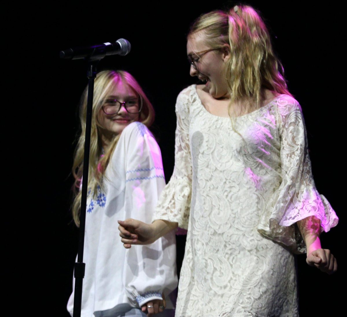 Juniors Thienn Peterson and Evyn Kidd perform "Bury Me Under the Weeping Willow" by Carter Family at May 12 Spring Show.